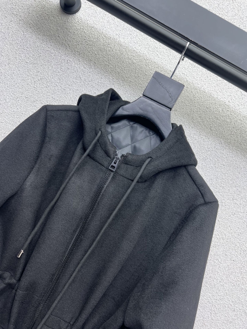 chr1st1an D10r outwear